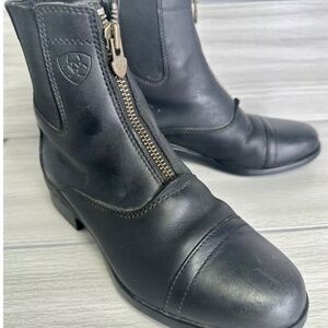 Ariat paddock boots size 5.5